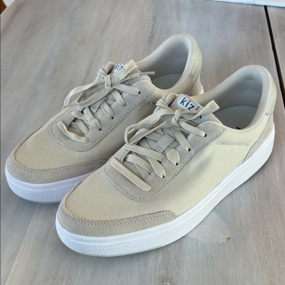 Kizik Beige Sneakers, 8.5, like new
